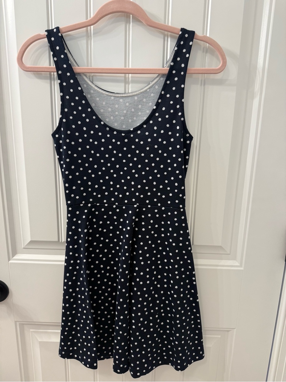 🔴 Divided Black and White Polka Dot Midi Dress